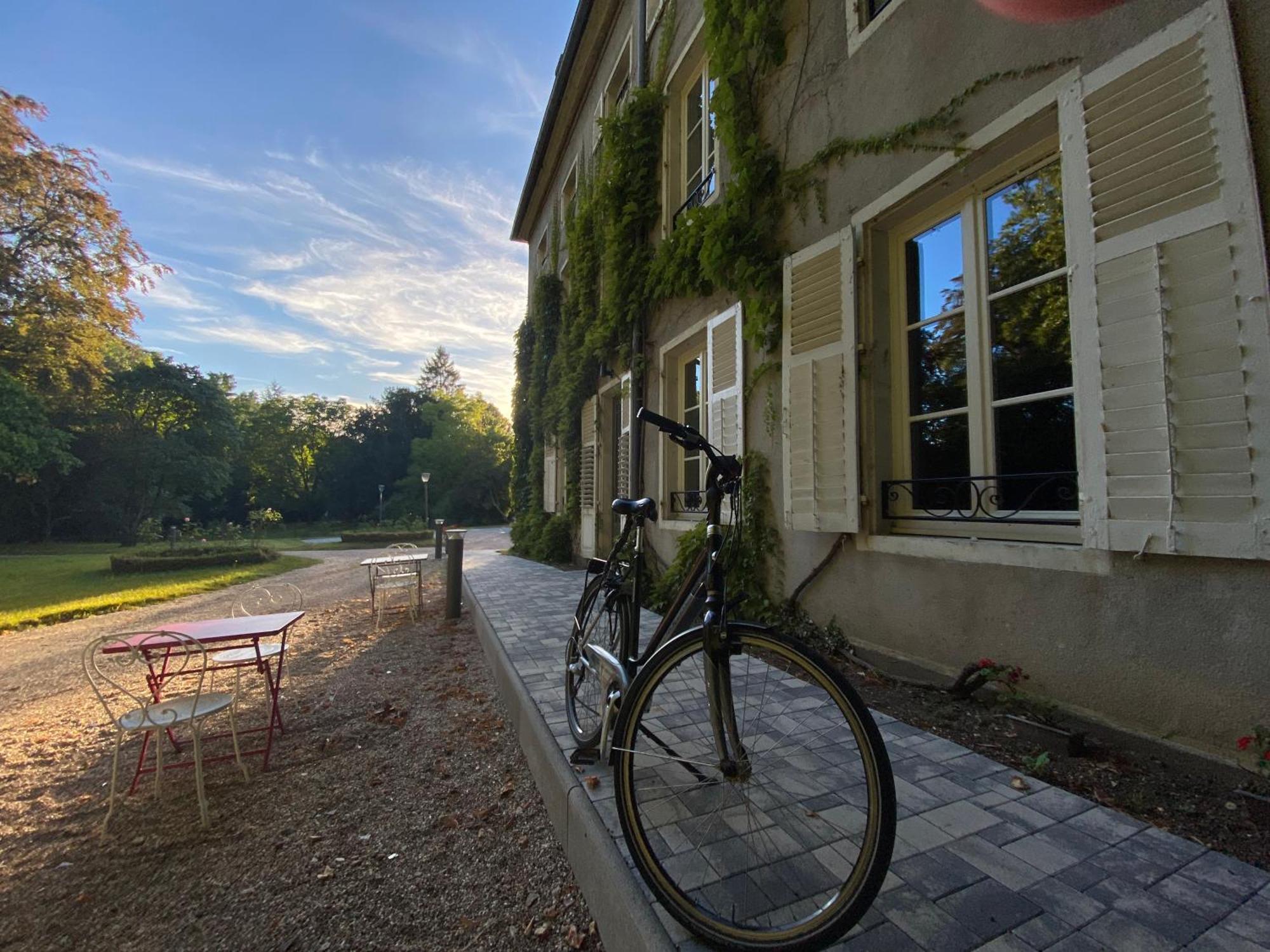 Logis Hotel Du Parc Pont-à-Mousson Dış mekan fotoğraf